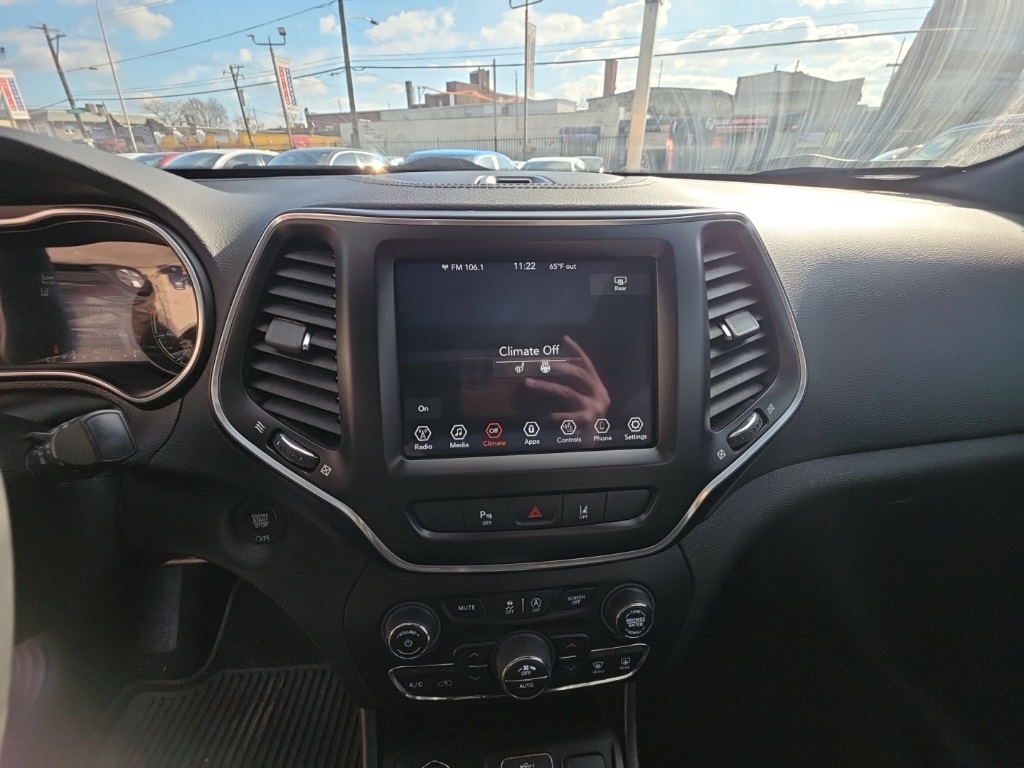 used 2021 Jeep Cherokee car, priced at $18,895