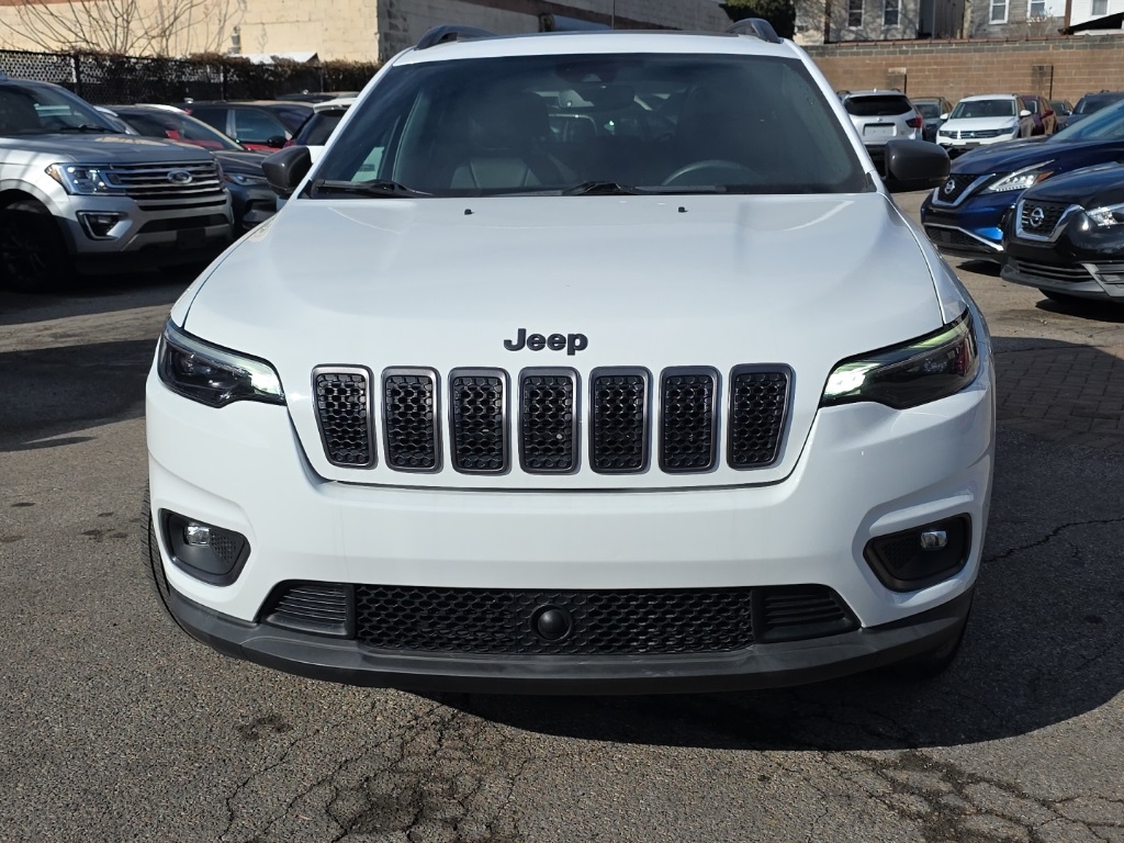 used 2021 Jeep Cherokee car, priced at $18,895