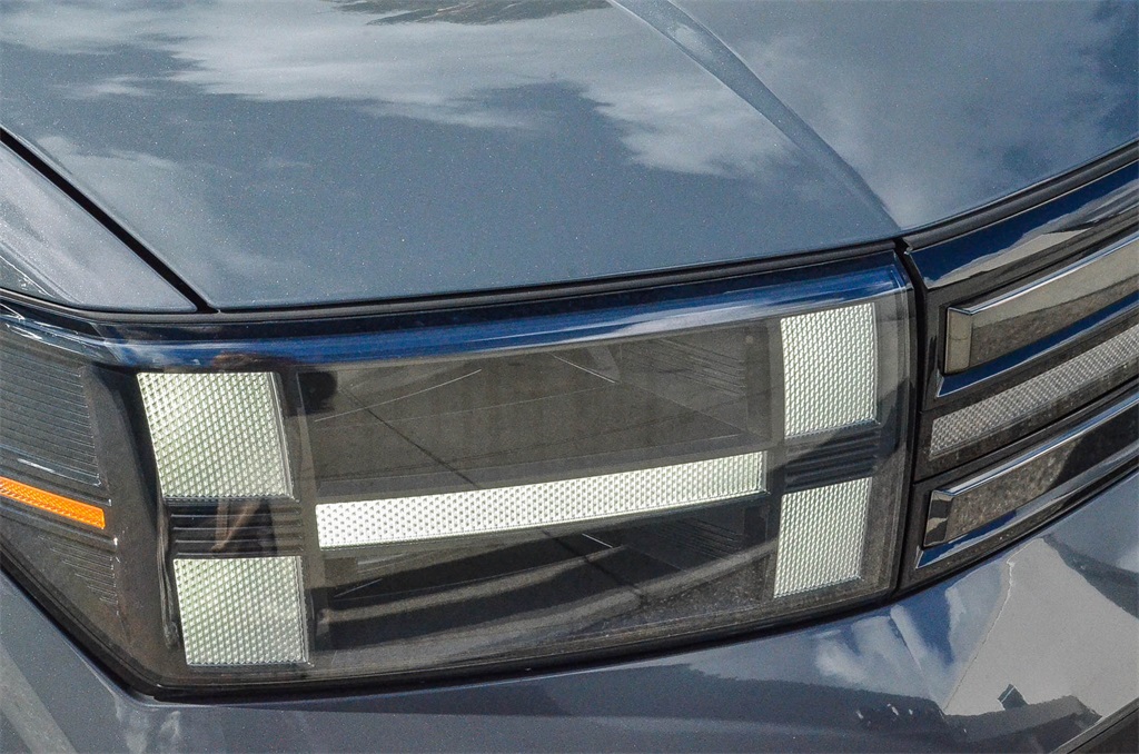 2024 Hyundai Santa Fe Limited photo 4