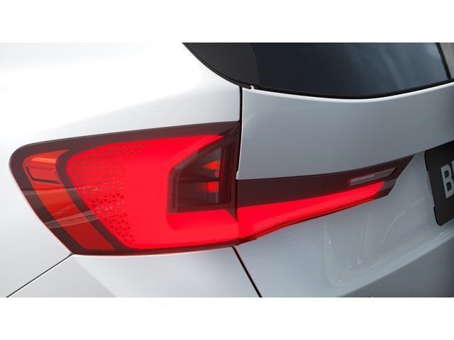 X1 xDrive28i