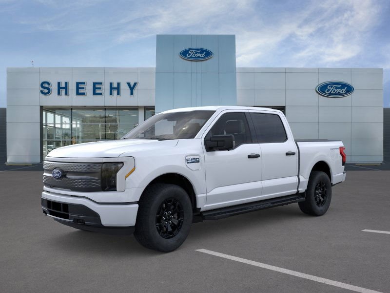 2025 Ford F-150 Lightning XLT photo 3