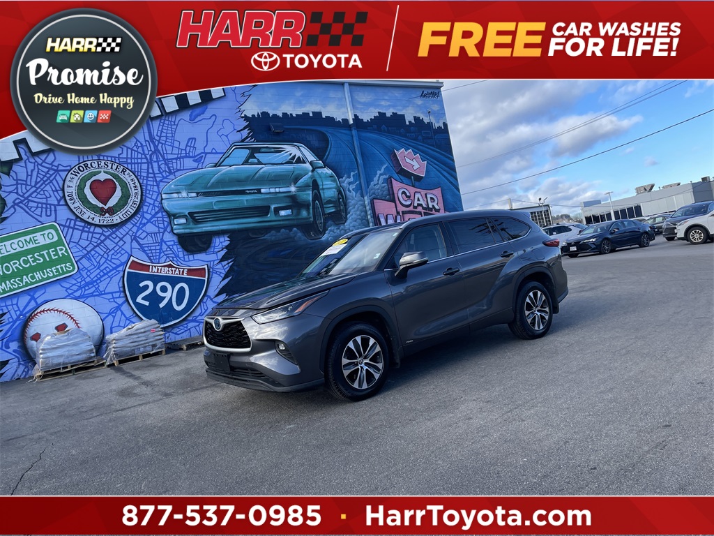 2022 Toyota Highlander XLE's photo