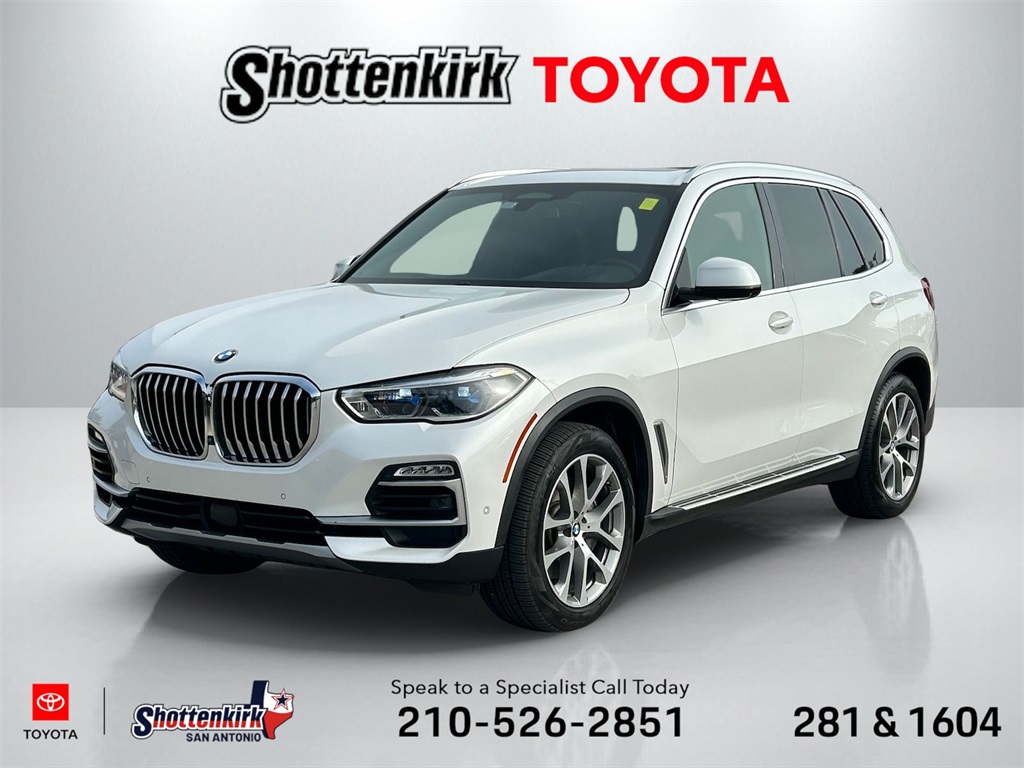 2019 BMW X5 50i's photo