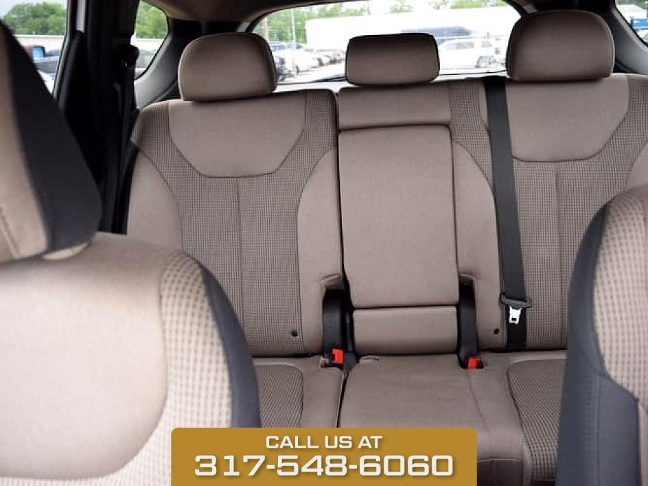 2023 White Pearl Hyundai Santa Fe SEL AWD SUV