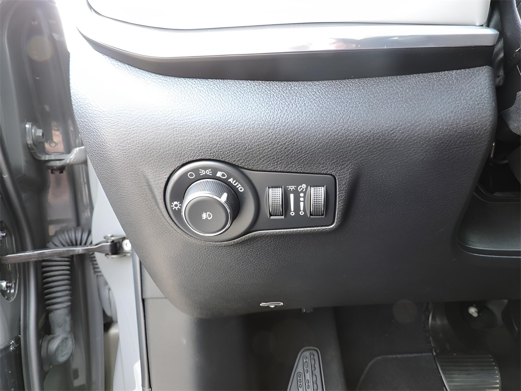 2022 Sting-Gray Clearcoat Jeep Compass Limited 4X4 SUV