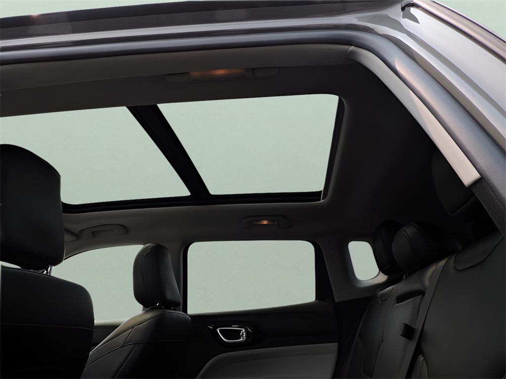 2022 Sting-Gray Clearcoat Jeep Compass Limited 4X4 SUV
