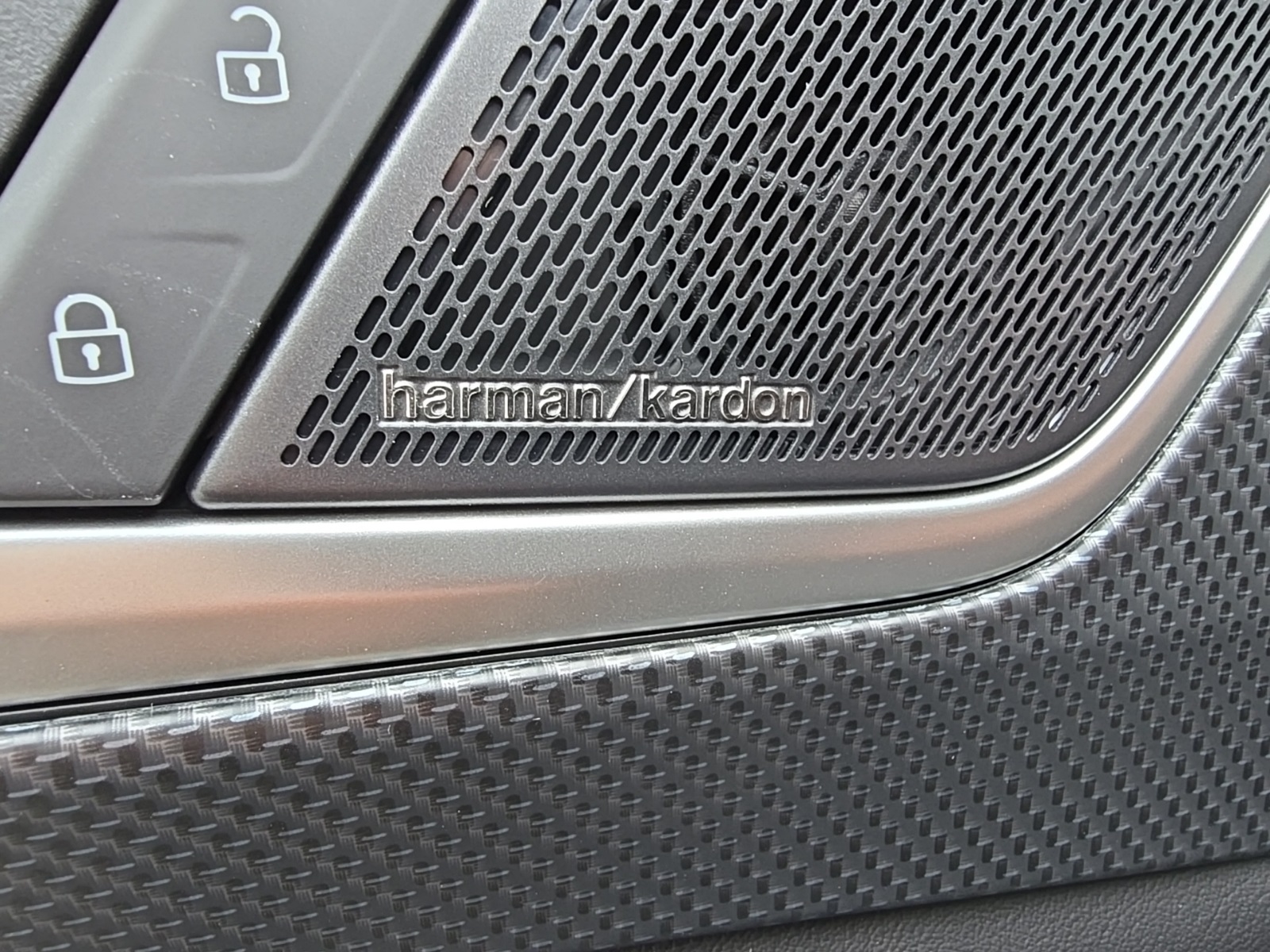 new 2026 Volkswagen Atlas Cross Sport car, priced at $53,793