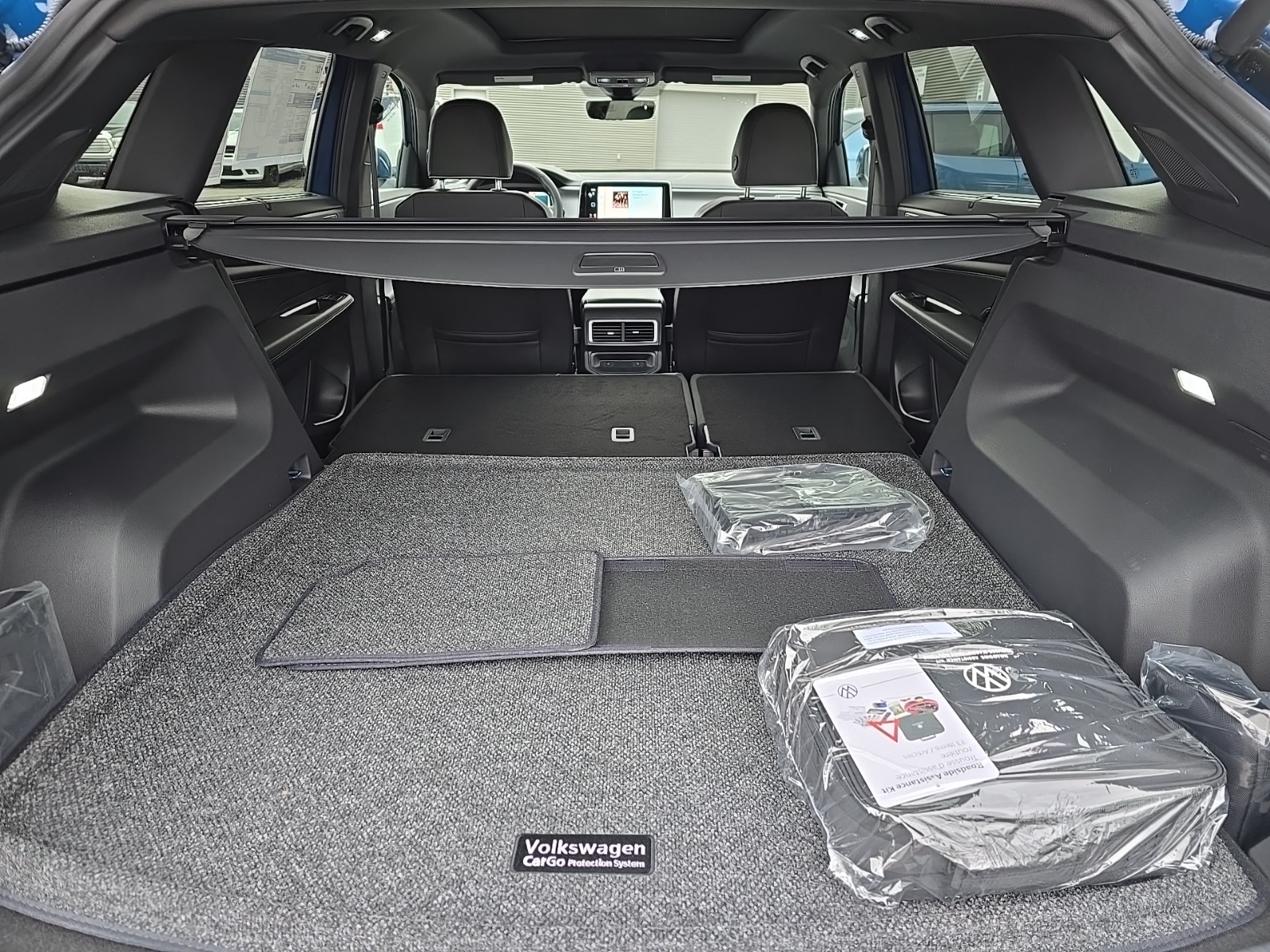 new 2026 Volkswagen Atlas Cross Sport car, priced at $53,793