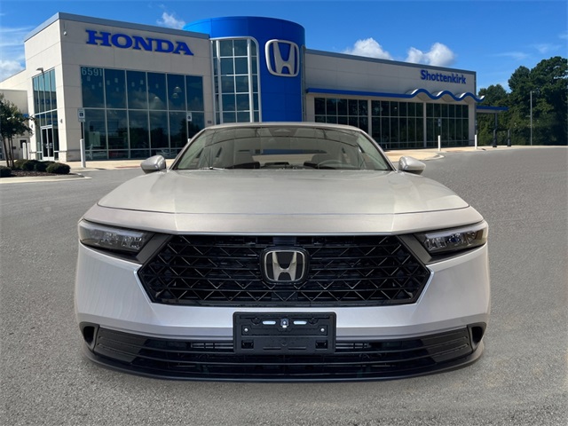 2025 Honda Accord LX photo 8