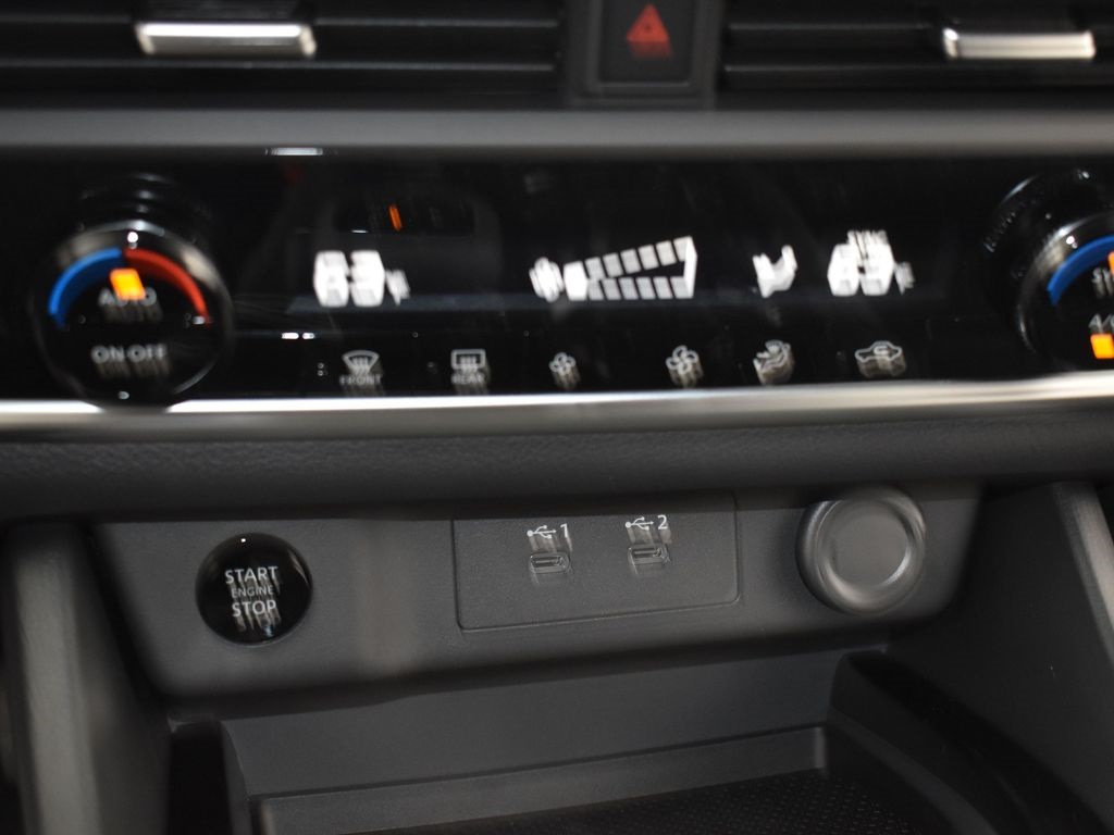 2026 Nissan Rogue SV photo 11