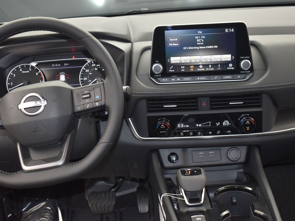 2026 Nissan Rogue SV photo 13
