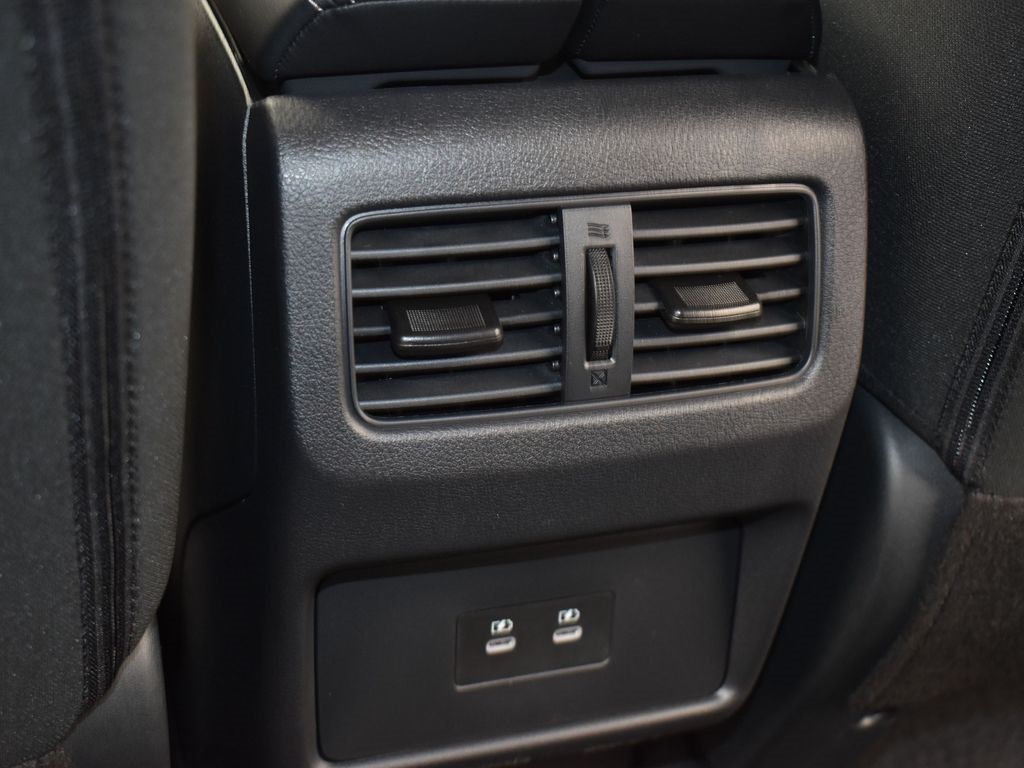 2026 Nissan Rogue SV photo 20
