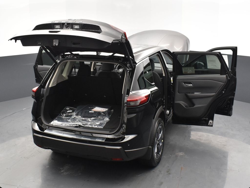 2026 Nissan Rogue SV photo 29