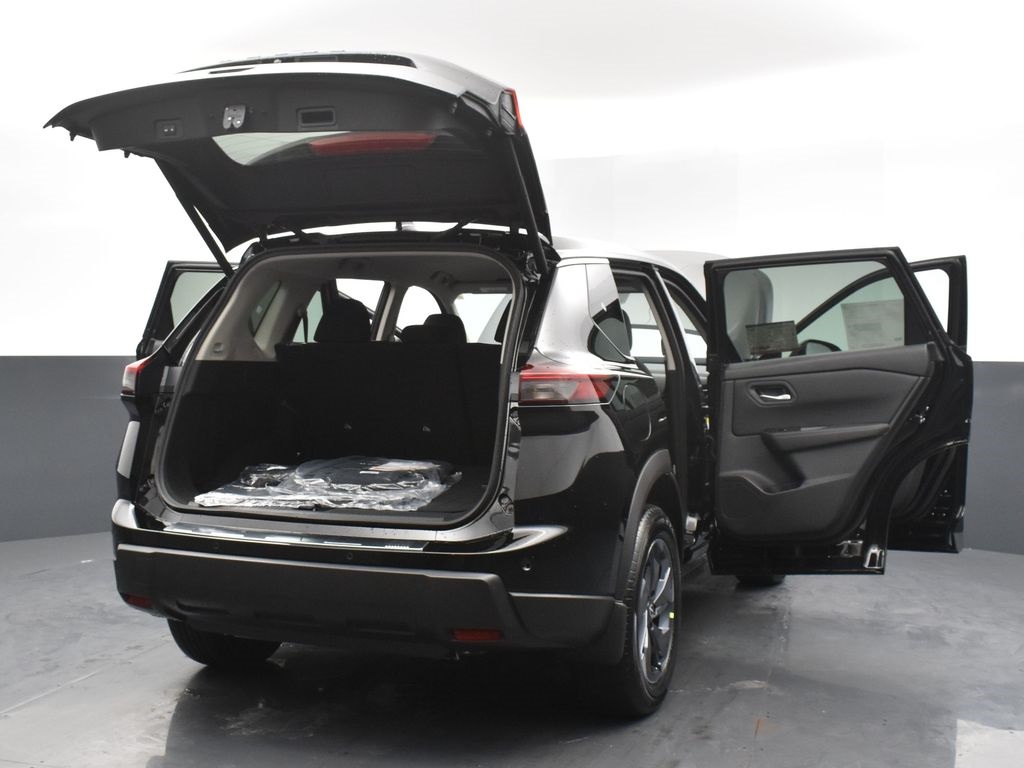 2026 Nissan Rogue SV photo 32