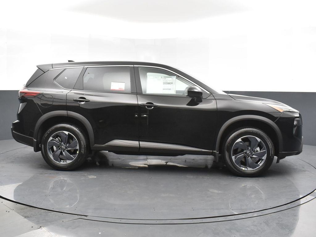 2026 Nissan Rogue SV photo 3