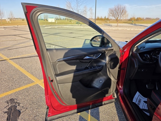 2023 Buick Envision Essence AWD