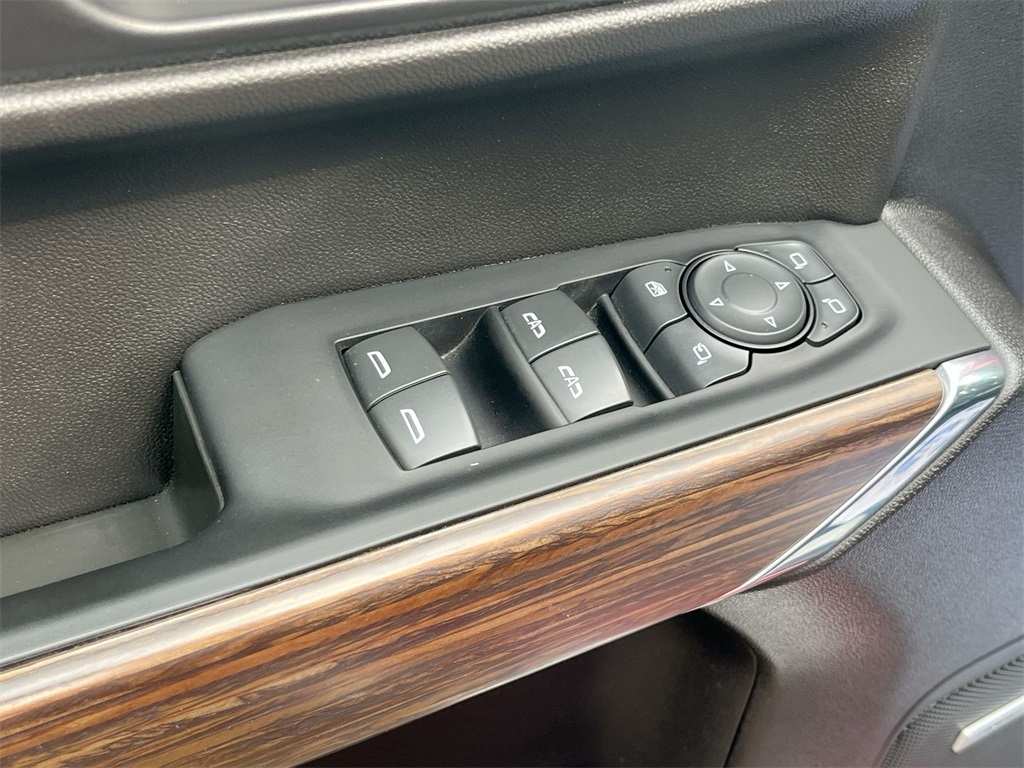 2022 Chevrolet Silverado 1500 High Country photo 14