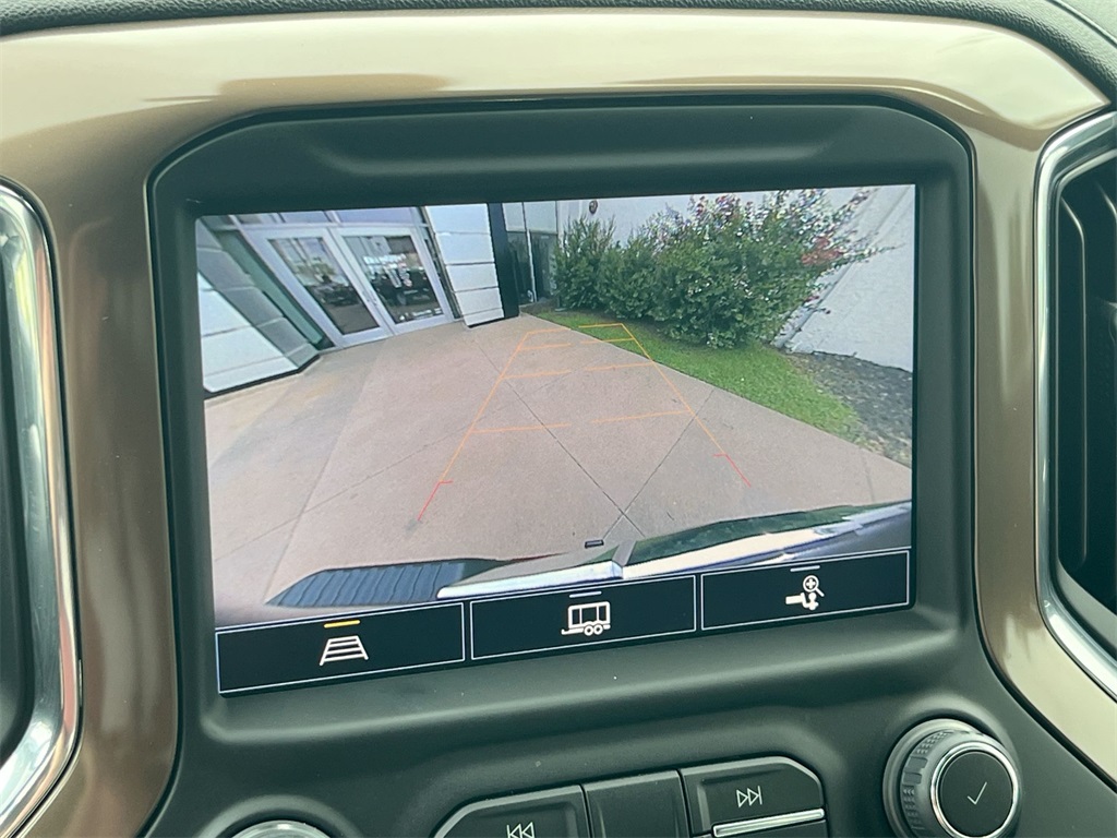 2022 Chevrolet Silverado 1500 High Country photo 18