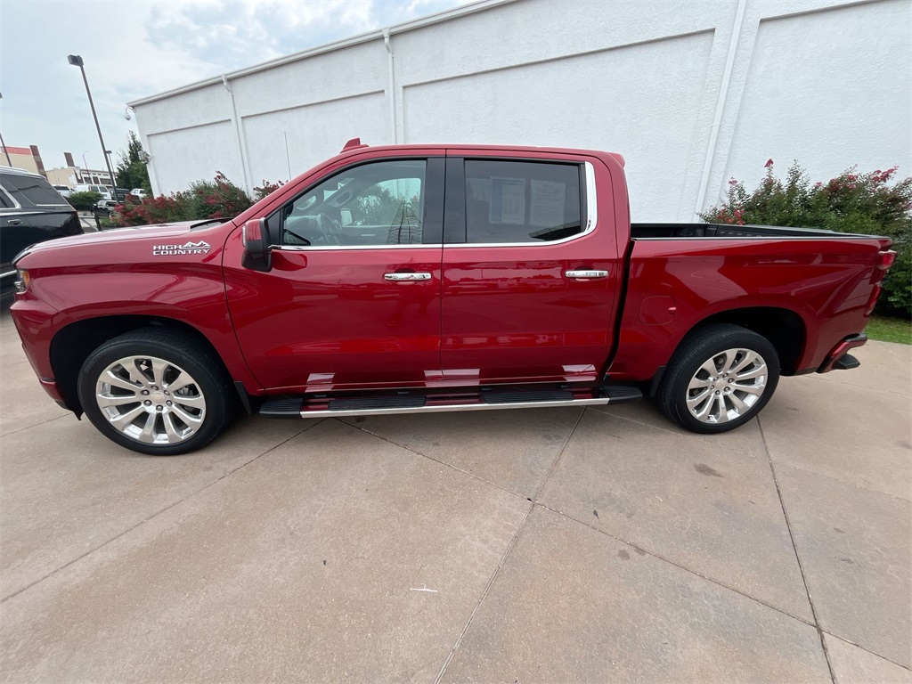 2022 Chevrolet Silverado 1500 High Country photo 2