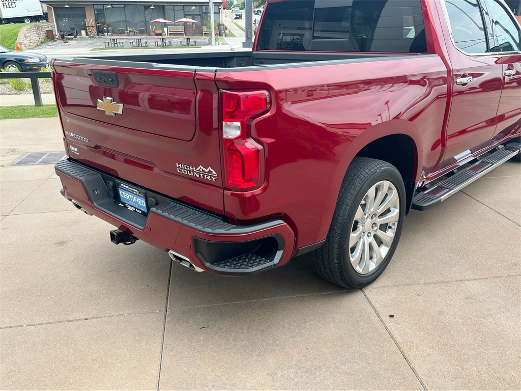2022 Chevrolet Silverado 1500 High Country photo 5
