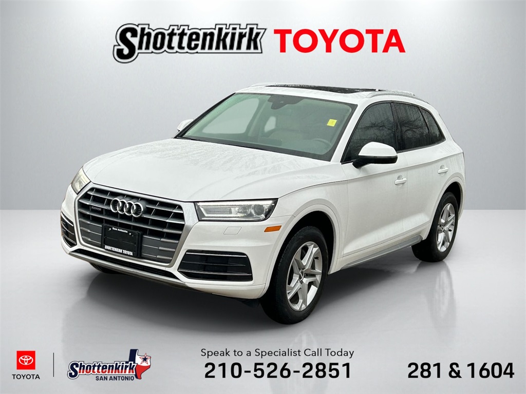 2018 Audi Q5 Premium's photo