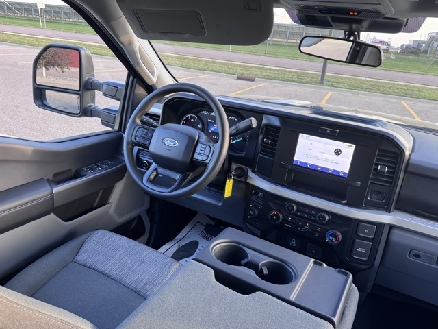 2026 Ford Super Duty F-350 SRW XLT