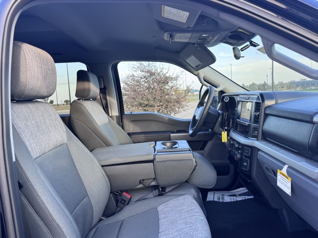 2026 Ford Super Duty F-350 SRW XLT