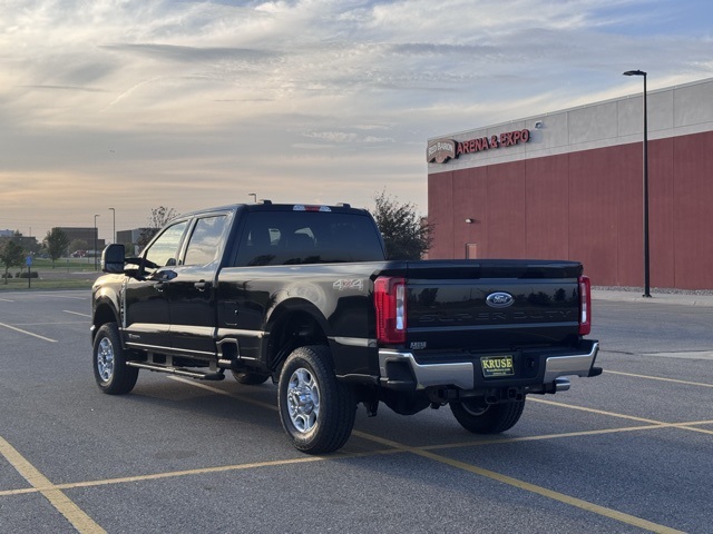 2026 Ford Super Duty F-350 SRW XLT