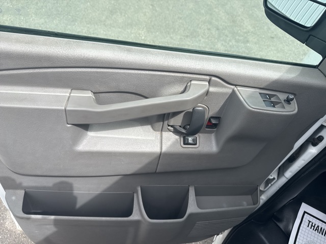 2021 Chevrolet Express Cargo Work Van photo 5