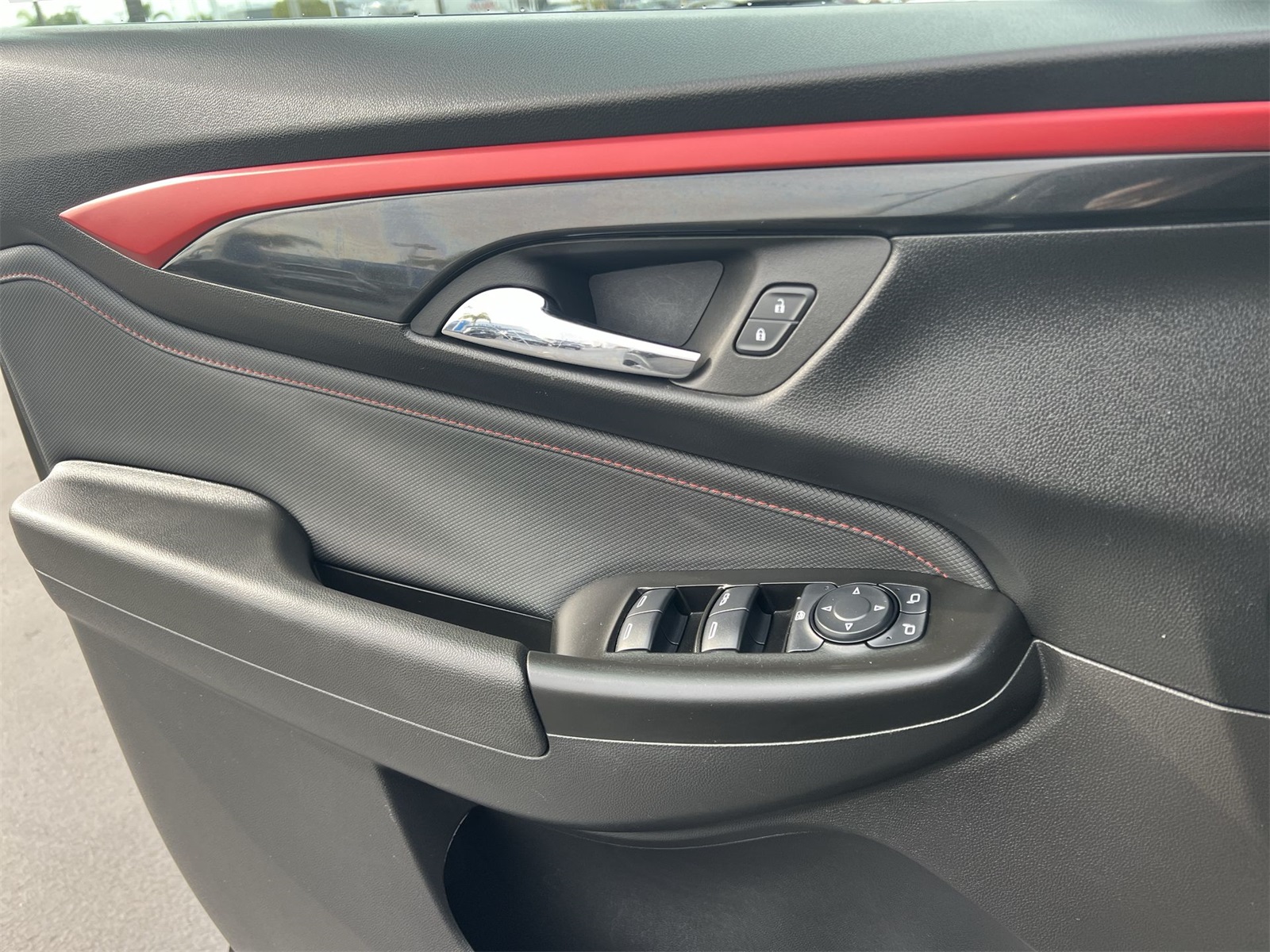 used 2024 Chevrolet TrailBlazer car, priced at $25,991