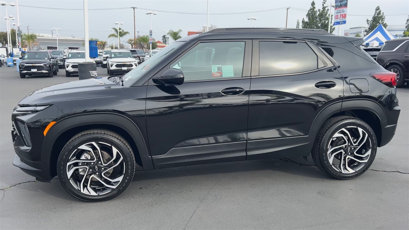 used 2024 Chevrolet TrailBlazer car, priced at $25,991