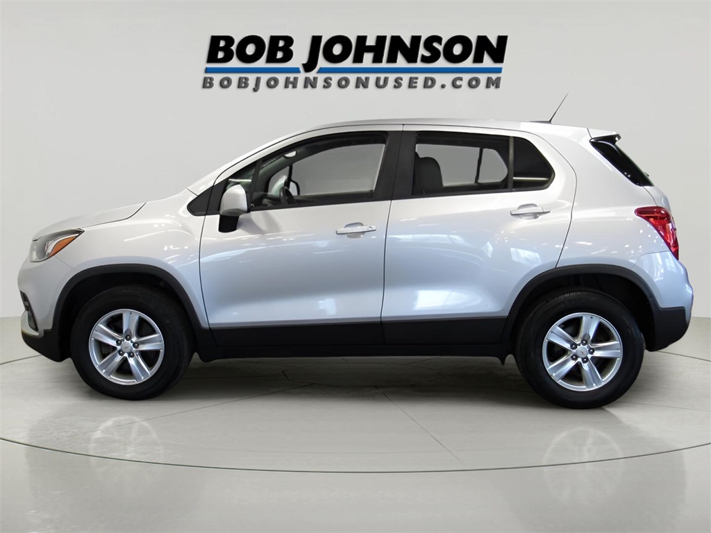 2022 Chevrolet Trax LS photo 7
