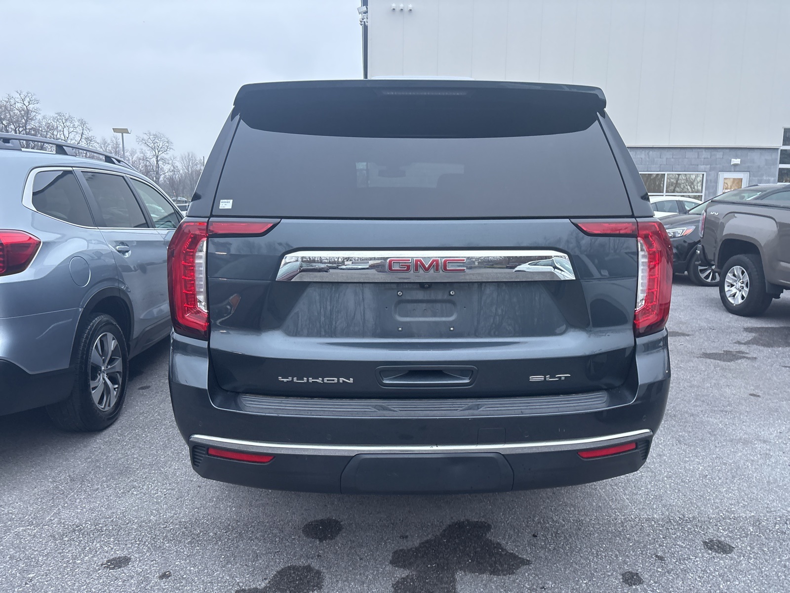 2021 Gmc Yukon XL SLT photo 3