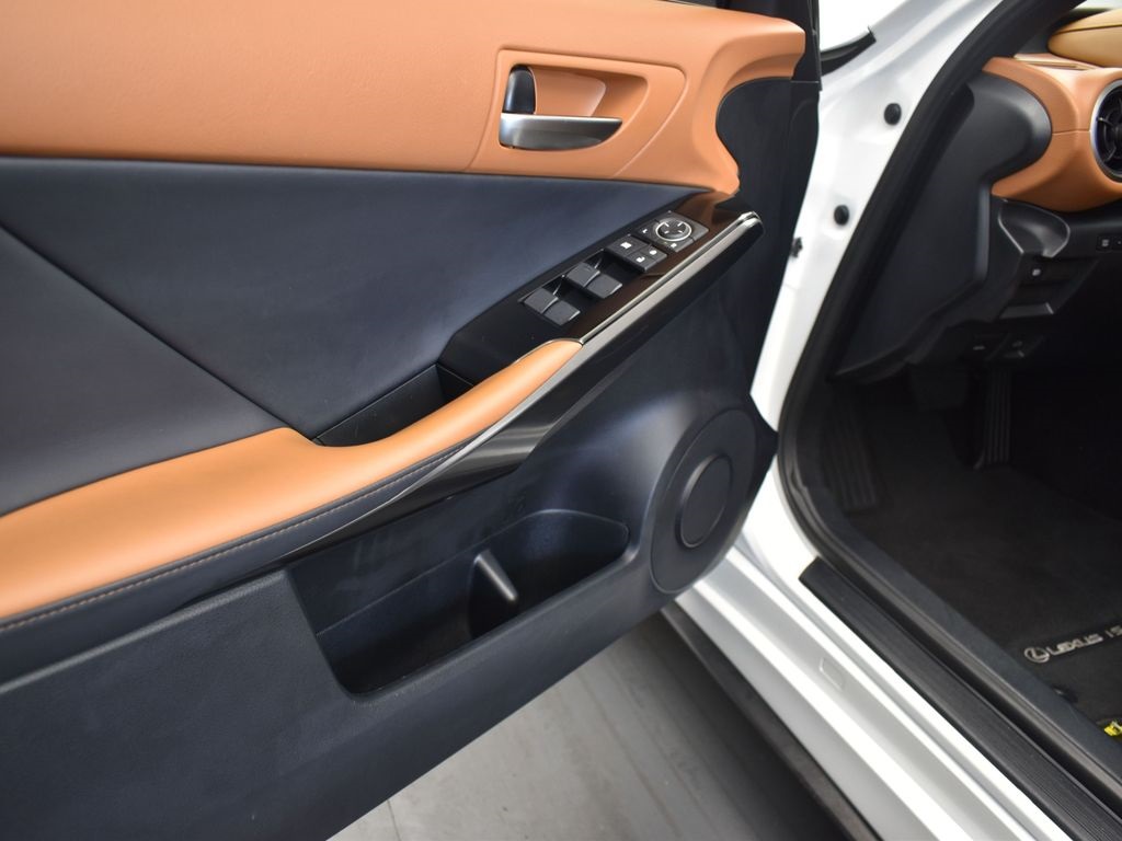 2021 White Lexus IS 300 RWD Sedan