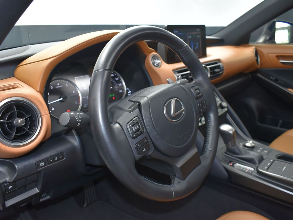 2021 White Lexus IS 300 RWD Sedan