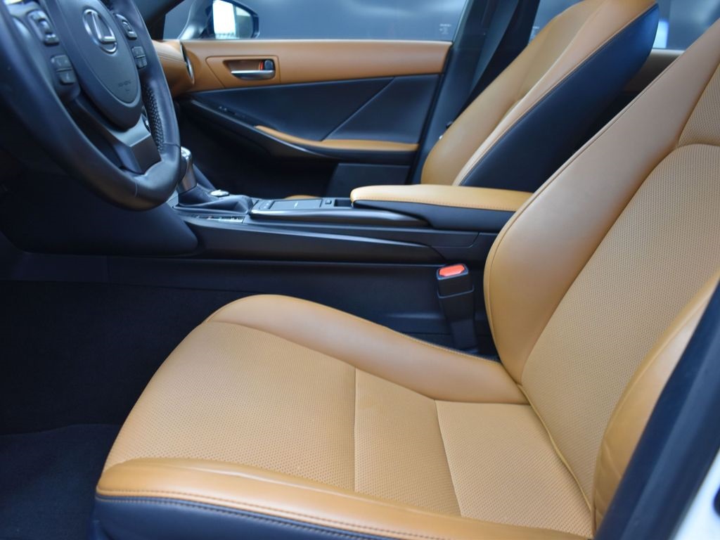 2021 White Lexus IS 300 RWD Sedan