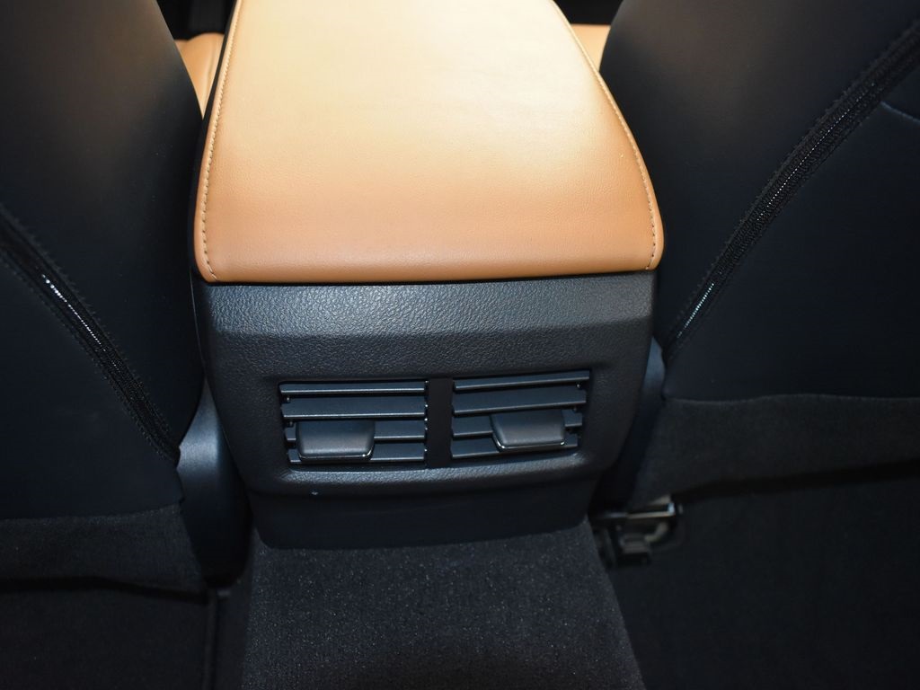 2021 White Lexus IS 300 RWD Sedan