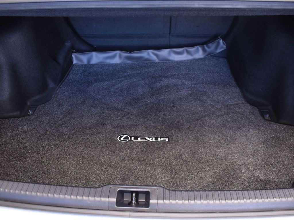 2021 White Lexus IS 300 RWD Sedan