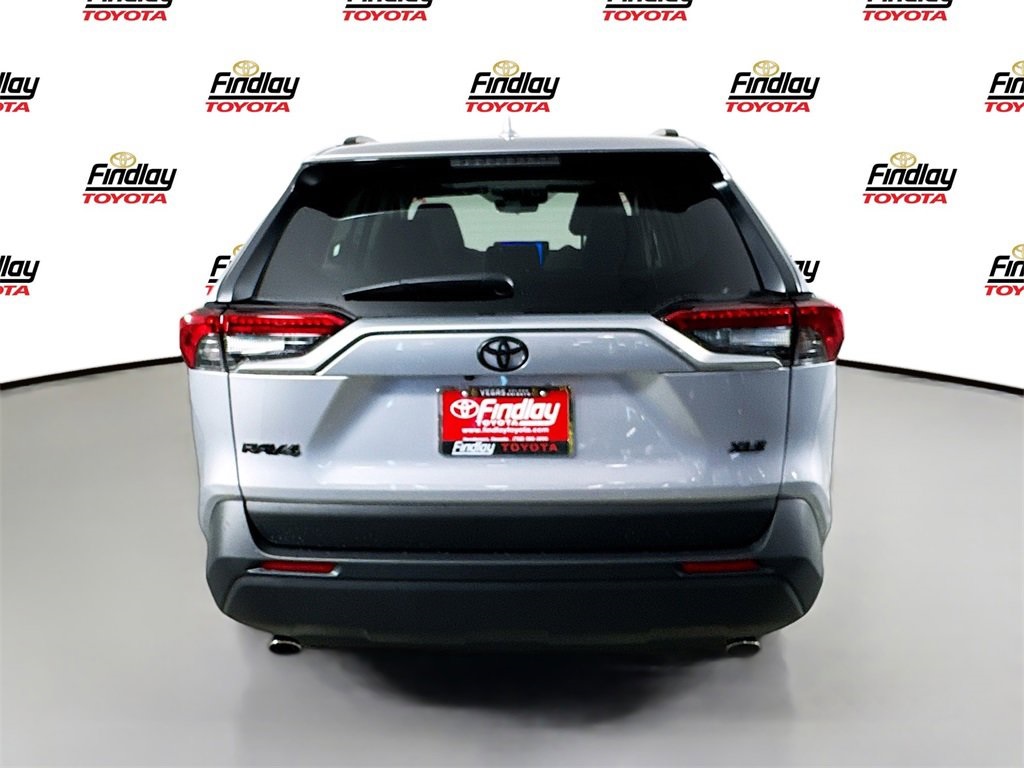 2025 Toyota RAV4 XLE Premium photo 2