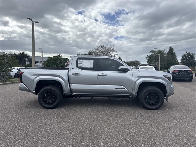 2025 Toyota Tacoma SR5 Double Cab photo 2