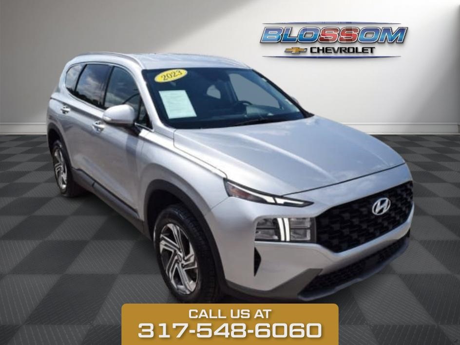 2023 Shimmering Silver Hyundai Santa Fe SEL SUV