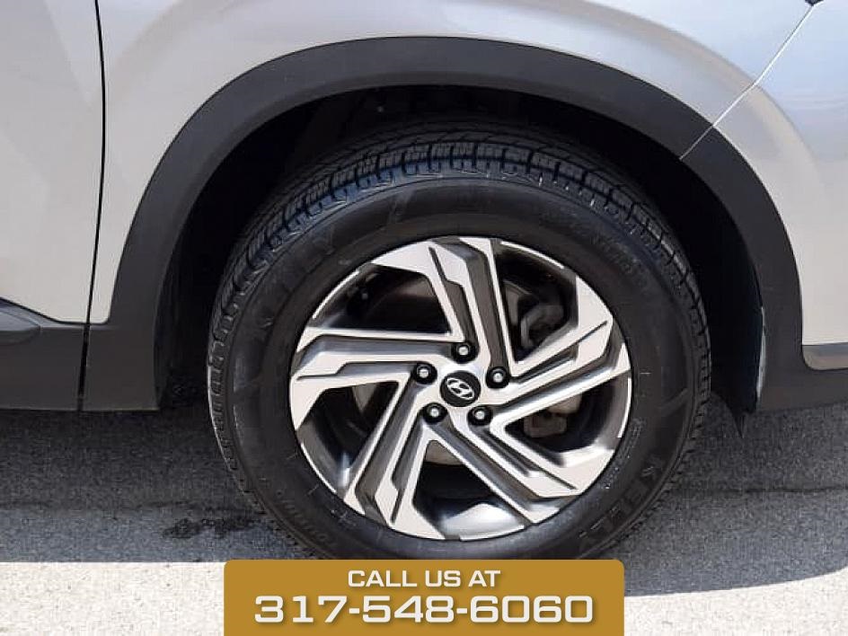 2023 Shimmering Silver Hyundai Santa Fe SEL AWD SUV