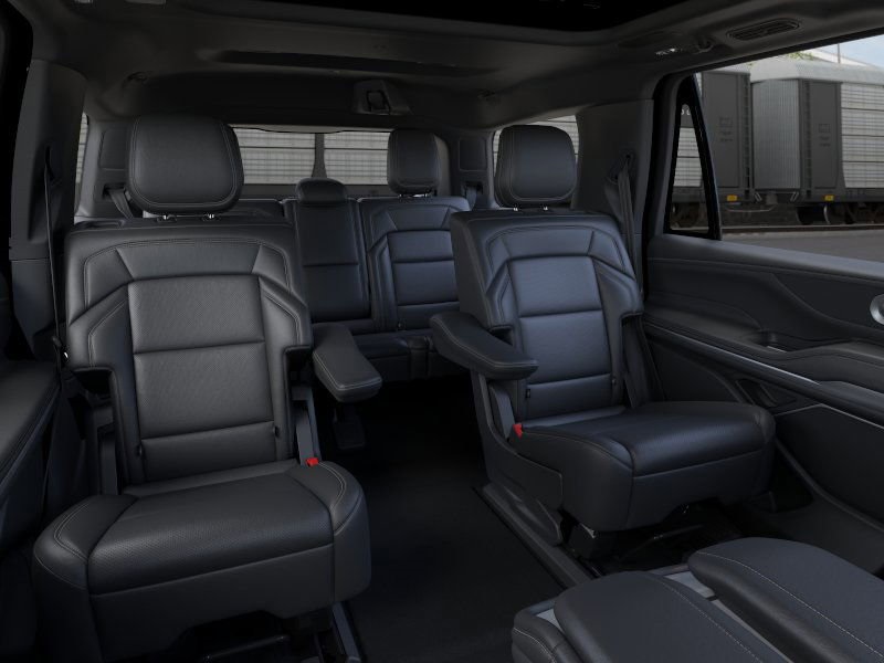 new 2026 Lincoln Navigator car, priced at $109,590