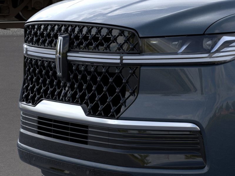 new 2026 Lincoln Navigator car, priced at $109,590