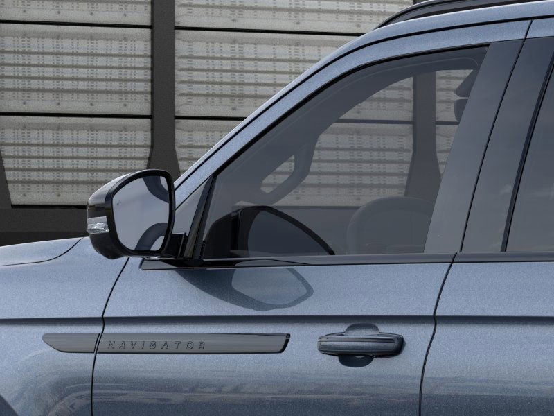 new 2026 Lincoln Navigator car, priced at $109,590