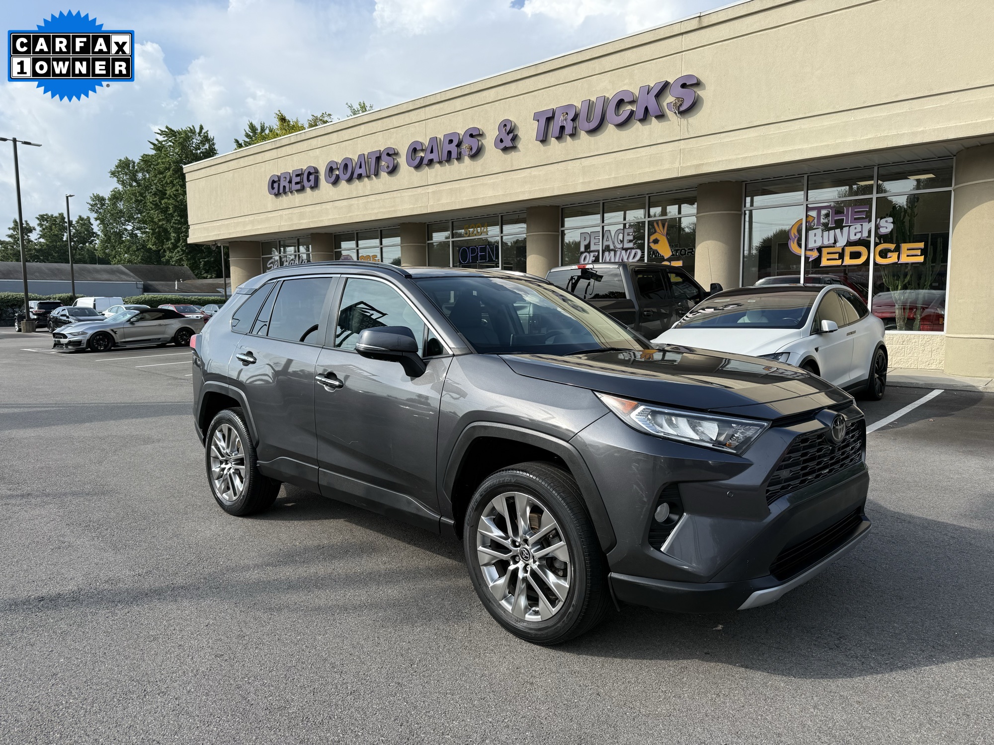 2021 Toyota RAV4 Limited's photo