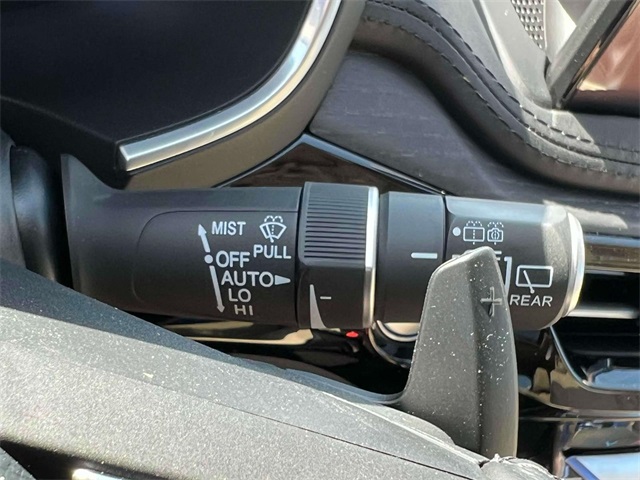 new 2025 Acura MDX car, priced at $68,250