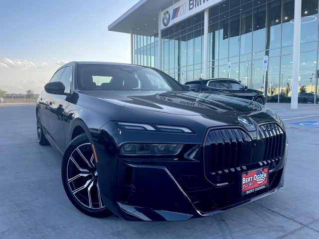 2026 BMW 7 Series 740i's photo