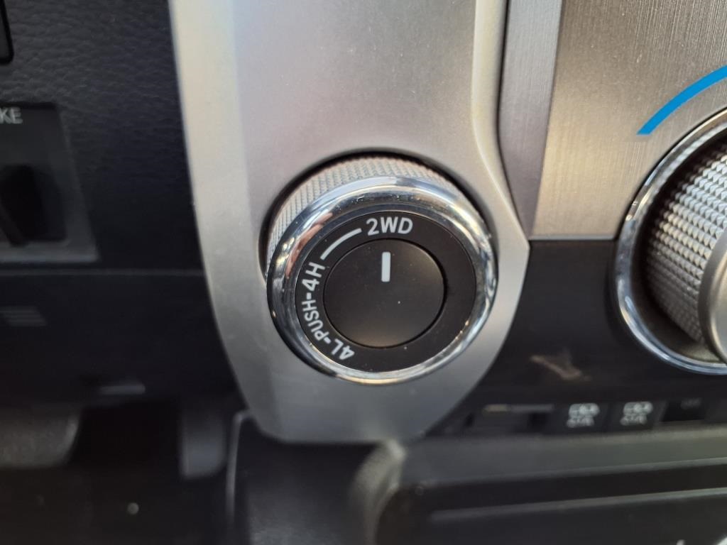2020 Toyota Tundra Platinum CrewMax photo 15
