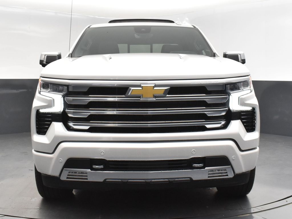 2025 Iridescent Pearl Tricoat Chevrolet Silverado 1500 High Country 4X4 Truck